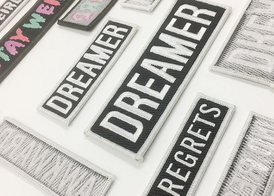 الحديد على مربع واحد مخصص طلاء مطرز قابلة للغسيل ودائمة المزود