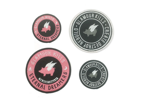 ملصقات قبعة مطرزة من القماش ، عصا ملصقة ذاتية على ملصقات مطرزة المزود