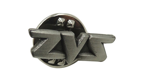 شكل مخصص من المينا اللابيل الدبوس البولندية خلفية عملية الصب المزود