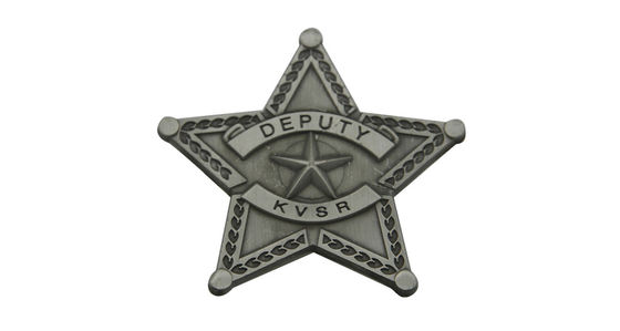 شكل مخصص من المينا اللابيل الدبوس البولندية خلفية عملية الصب المزود